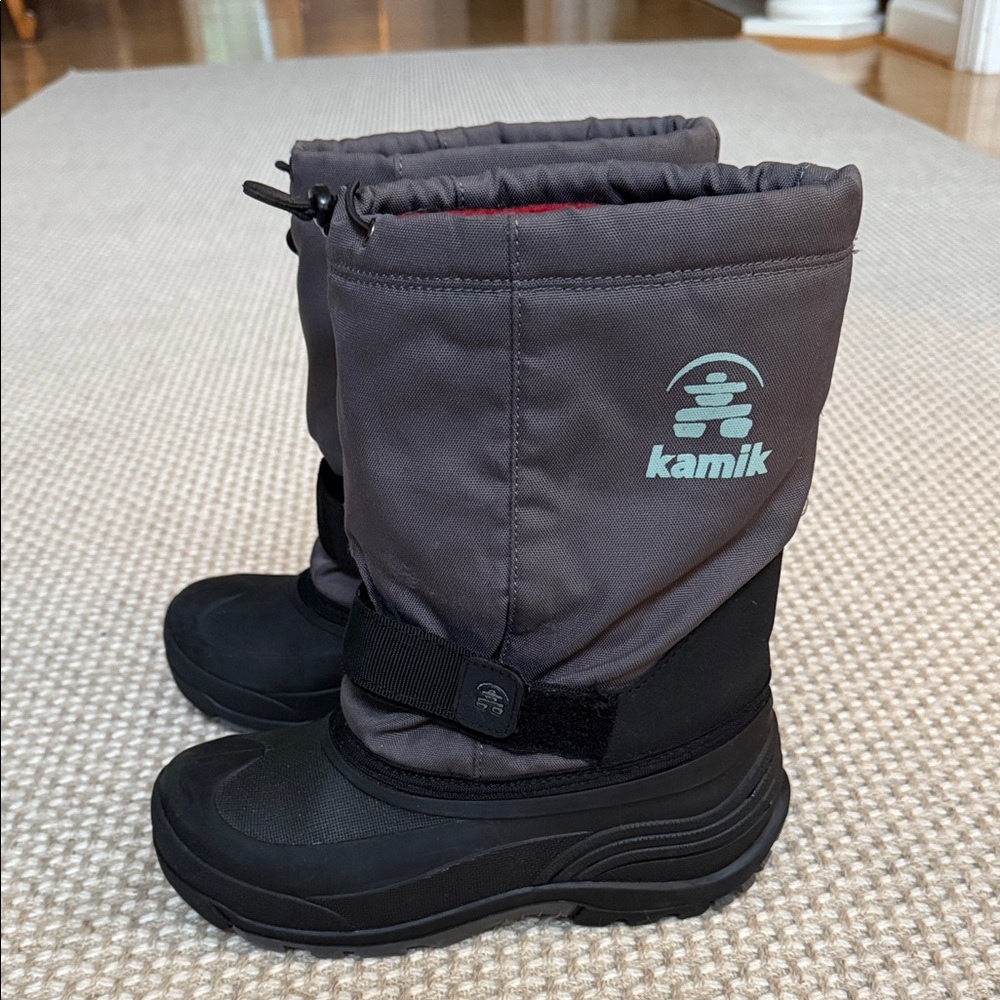 Kamik Big Boys Gray and Black Snow Boots Size 6